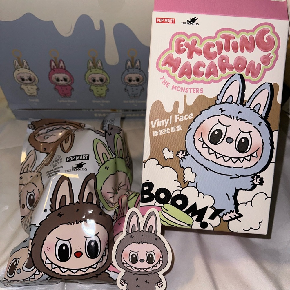 Pop mart labubu “exciting macaron” sesame bean